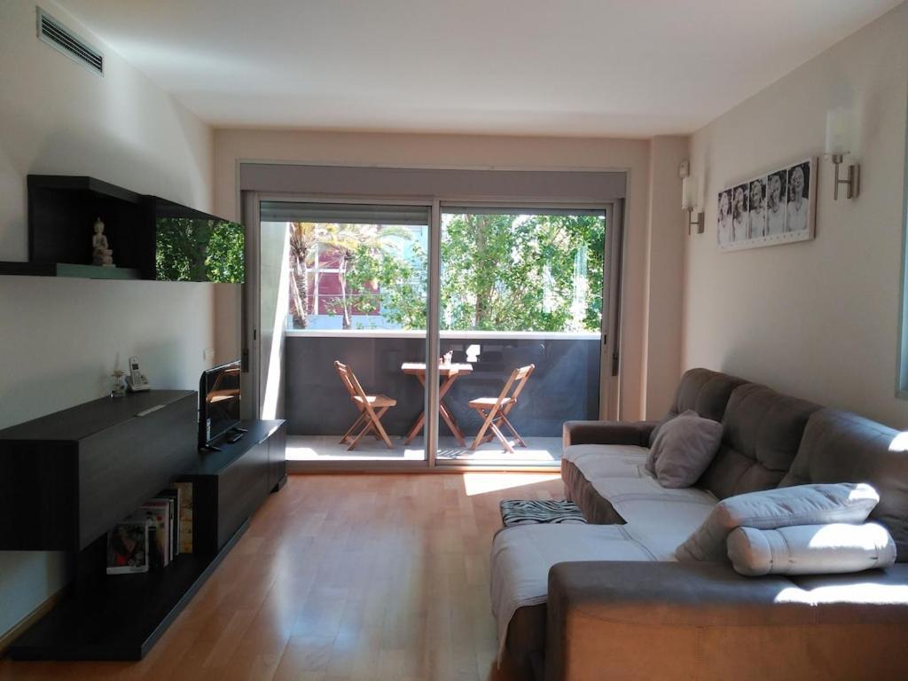 Luxury Flat, 3 Bedrooms, 2 Bathrooms And Swimming Pool Next To The Beach!! Sant Adria de Besos Εξωτερικό φωτογραφία